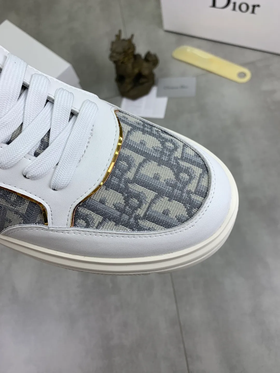 Men's Men's Shoes💰P400💰[New Style]🆘[Dior] 2024 Dior Original Lace-up High-top Men's Shoes Classic casual shoes 🔥This model is the official classic model with high quality and made by famous original designers. It is made of high-quality cowhide with original materials➕Comfortable and breathable mesh lining➕Pigskin insole. The perfect last shape and generous and fashionable design have attracted many consumers. Suitable for drivers to drive🚗What you want is the highest quality in the market. Color: 2️⃣Code number: 38--44